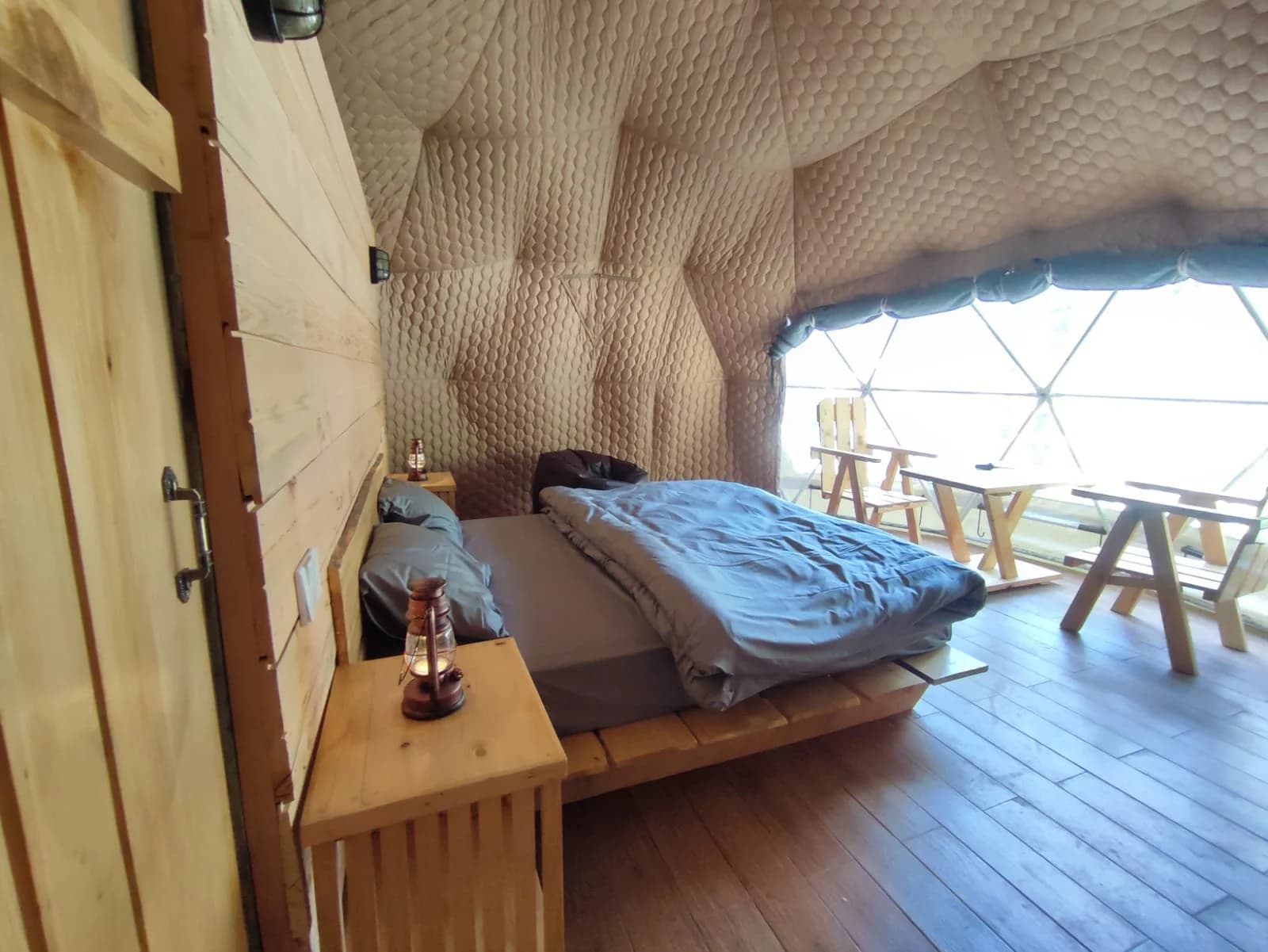 Interior 3